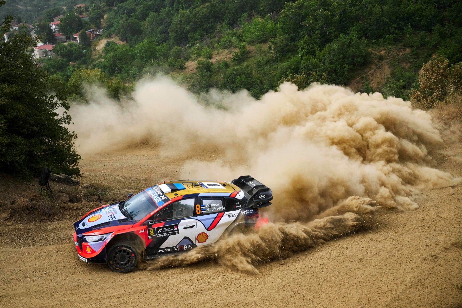 Hyundai Motorsport si Ott Tänak au triumfat in Raliul Acropolelor