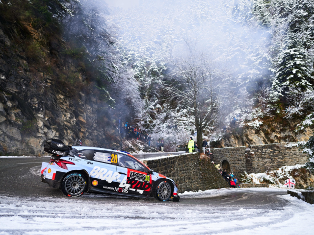 Hyundai Motorsport a terminat cu doua echipaje in top 5 la Raliul Monte-Carlo. - 44f127a8-8de4-32cd-2d01-7e6c6afd622e.jpg
