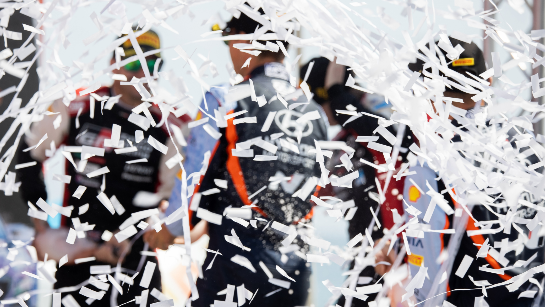 Rezultate si noutati.