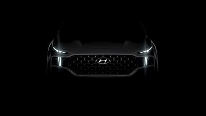 Noul Hyundai Santa Fe – design actualizat si motorizari electrificate