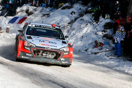 Hyundai Motorsport a incheiat ziua de vineri din Raliul Monte-Carlo cu doua masini in top sapte