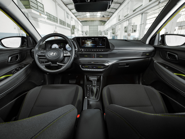 Noul Hyundai i20 – design elegant si sportiv - Hyundai i20 (9).jpg