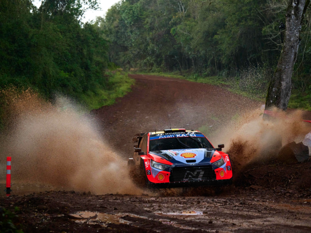 Podium pentru Hyundai Motorsport la prima editie Rally del Paraguay - 6350bc7f-38a0-a160-8764-43c185ec9a67.jpg