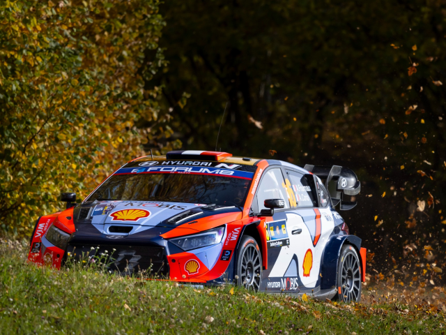 Hyundai Motorsport a terminat Raliul Europei Centrale cu doua echipaje in top 5 - ba247e4c-b338-658c-d056-5ea64f775dac.jpg
