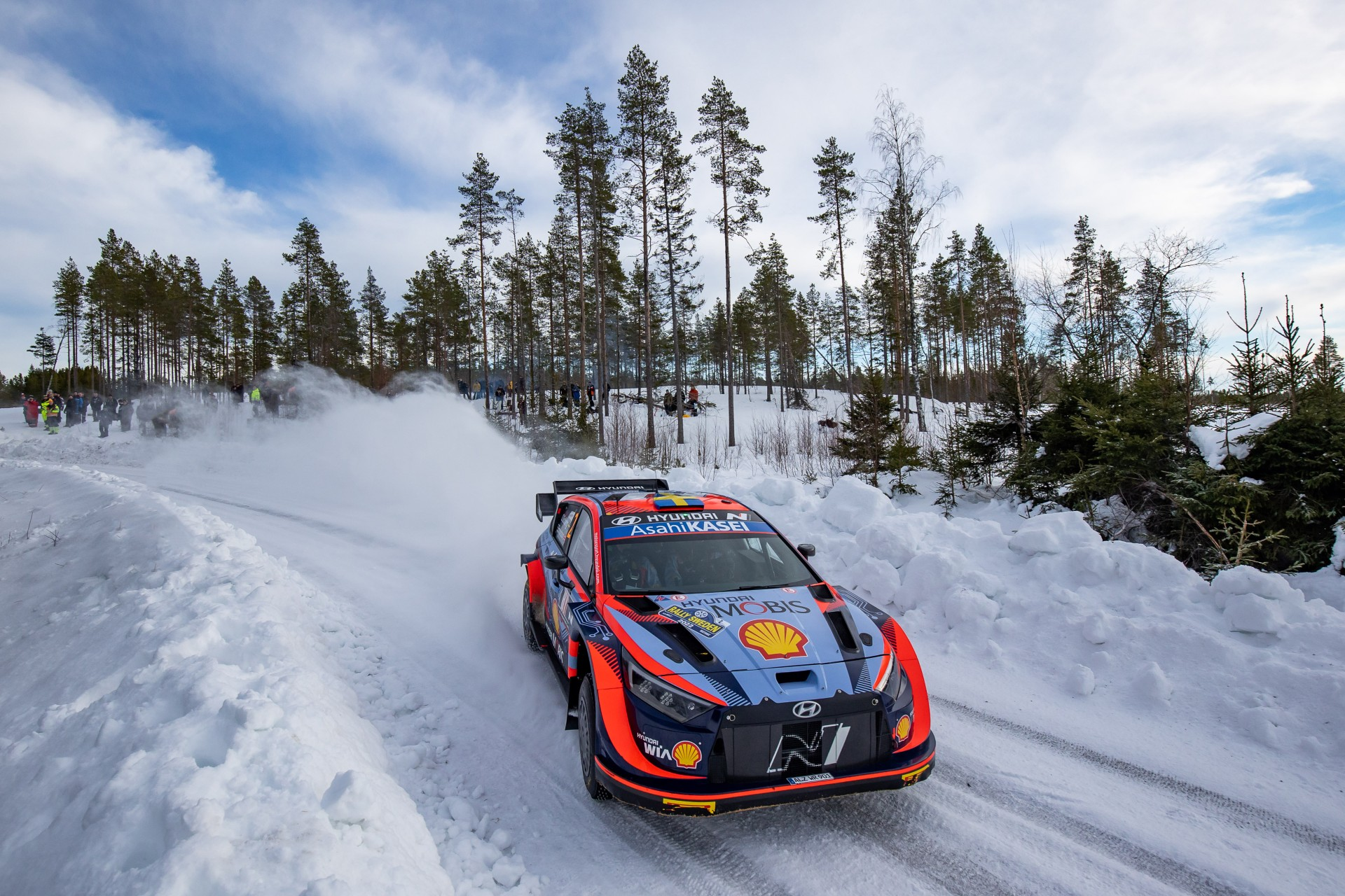 Hyundai Motorsport se afla pe podium dupa prima zi din Raliul Suediei