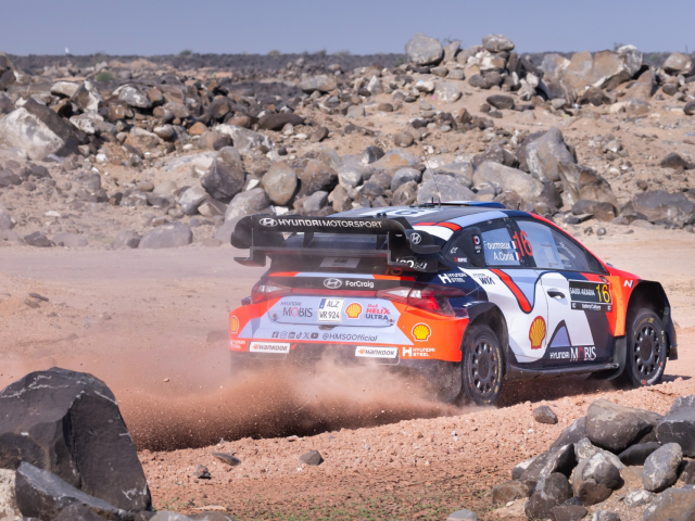 Hyundai Motorsport a incheiat sezonul 2025 cu o victorie in Raliul Arabiei Saudite - 9466ac59-5c1f-5bc5-8761-9fc74b51e189.jpg