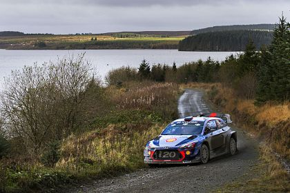 Hyundai Motorsport a incheiat pe podium in Raliul Marii Britanii