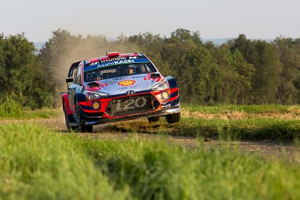 Hyundai Motorsport pastreaza prima pozitie in clasamentul constructorilor, dupa evolutia din Raliul Germaniei