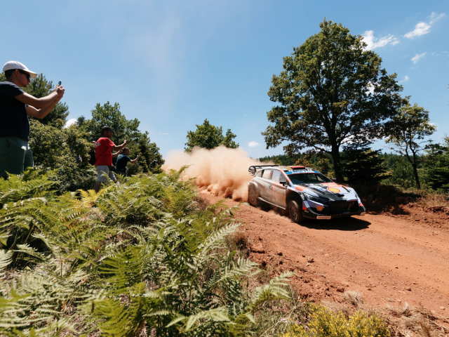 Thierry Neuville si Hyundai Motorsport au terminat pe podium in Raliul Greciei - 6db027d6-99bb-3564-1350-d84432bd324d.jpg