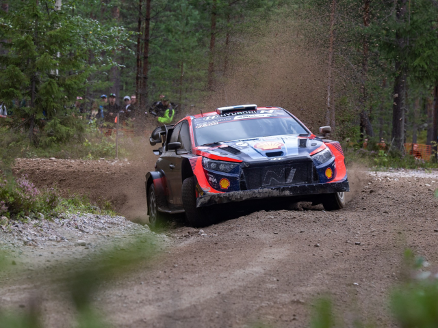 Thierry Neuville si Hyundai Motorsport lupta pentru victorie in Raliul Finlandei - a3d14b29-6ca5-8df2-9006-f4a759e8e967.jpg