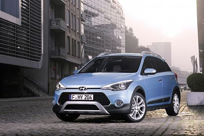 Hyundai lanseaza noul model Hyundai i20 Active in cadrul Salonului International Auto de la Frankfurt 2015