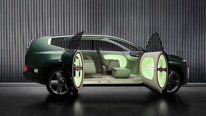 Hyundai prezinta SEVEN Concept, un SUEV revolutionar al gamei IONIQ