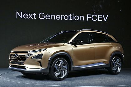 Hyundai dezvaluie noul model SUV Fuel Cell