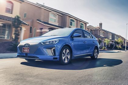 Hyundai lanseaza noul model concept autonom Ioniq, in cadrul Salonului Auto de la Los Angeles