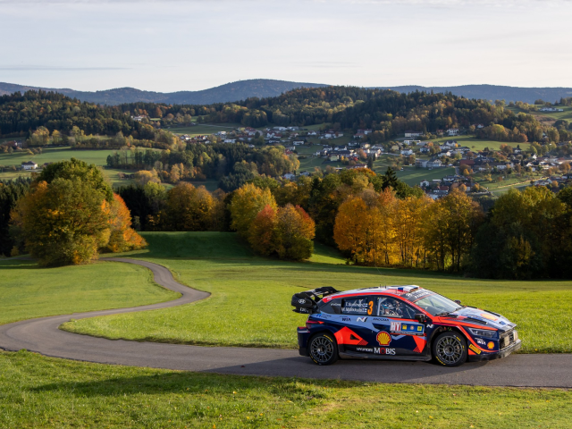 Hyundai Motorsport a castigat prima editie a Raliului Europei Centrale - 62b470b8-f6ef-7113-70b6-b1a3671ad039.jpg