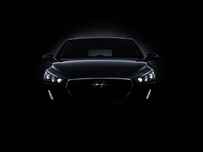 Hyundai dezvaluie primele imagini cu noua generatie i30