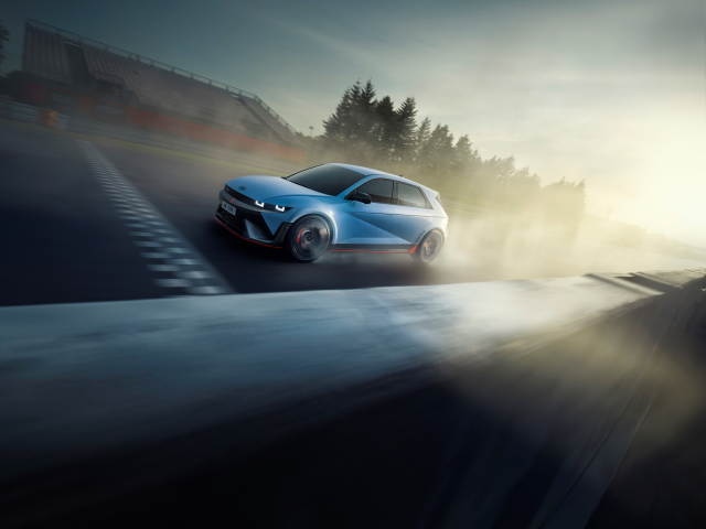Hyundai IONIQ 5 N - debut in cadrul Goodwood Festival of Speed - 03_IONIQ5N_Exterior_Driving_Circuit_Front_02.jpg