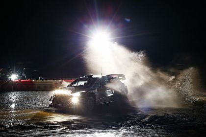 Hyundai Motorsport concureaza in Raliul Marii Britanii