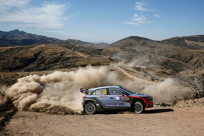 Hyundai Motorsport se lupta pentru un loc pe podium in Raliul Mexicului