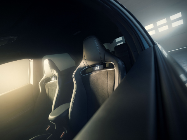 Hyundai IONIQ 5 N - debut in cadrul Goodwood Festival of Speed - 15_IONIQ5N_Interior_Static_Circuit_Bucket_Seat.jpg