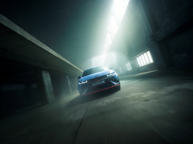 Hyundai IONIQ 5 N - debut in cadrul Goodwood Festival of Speed - 09_IONIQ5N_Exterior_Driving_Warehouse_Front_01.jpg