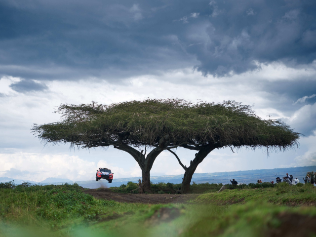 Un debut dificil pentru Hyundai Motorsport in Raliul Safari Kenya - ea984667-fa26-e0de-496f-9d0fd3f40f42.jpg