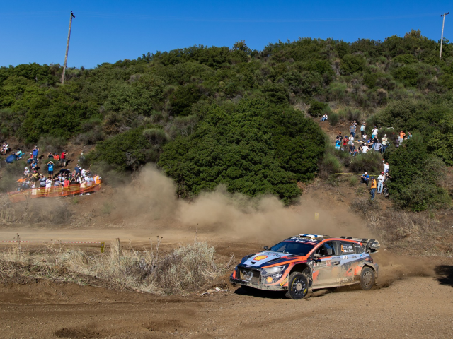 Hyundai Motorsport a obtinut inca un podium in Raliul Acropolelor - 96a282ea-3c04-7309-762d-90c8b79a99bb.jpg