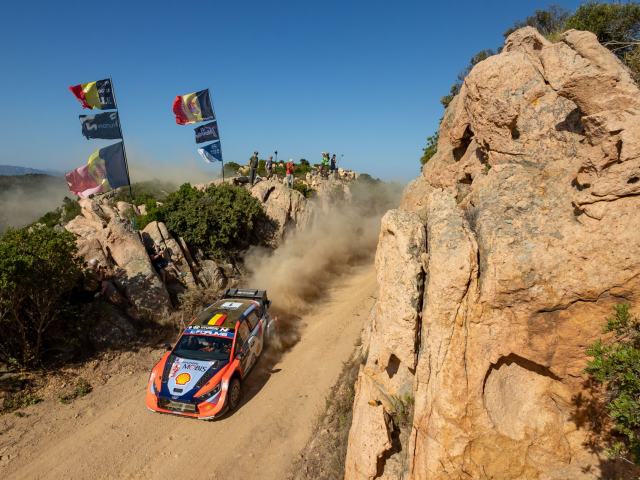 Hyundai Motorsport si Ott Tänak au terminat Raliul Sardiniei pe podium - 886ad492-3341-024e-30b3-6024b2e16bd1.jpg