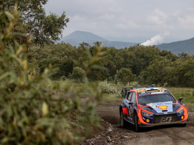 Hyundai Motorsport a incheiat Raliul Safari cu doua echipaje in top 10 - c51fa10f-ef2d-8d4e-a8e0-32267d716c44.jpg