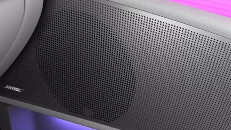 Sistem audio BOSE.