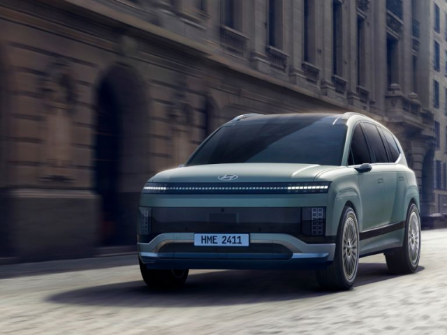 Hyundai Motor redefinește mobilitatea vehiculelor electrice cu SUV-ul electric IONIQ 9: Spațiu mare - Inovație și mai mare - ioniq-9-4_wid_1024_bfc_off.jpg