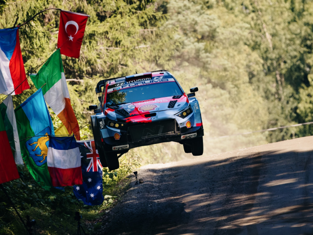 Hyundai Motorsport a avut doua echipaje in top 5 la Raliul Finlandei - 7d845aa2-257b-ea4d-1366-a0accefb6cf1.jpg