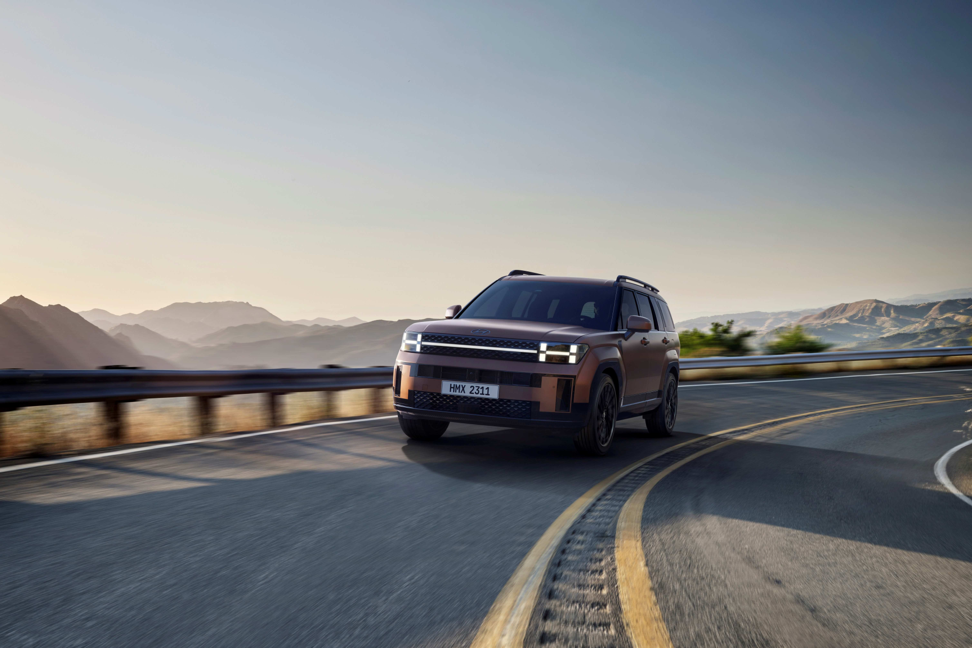 Hyundai prezinta noua generatie SANTA FE