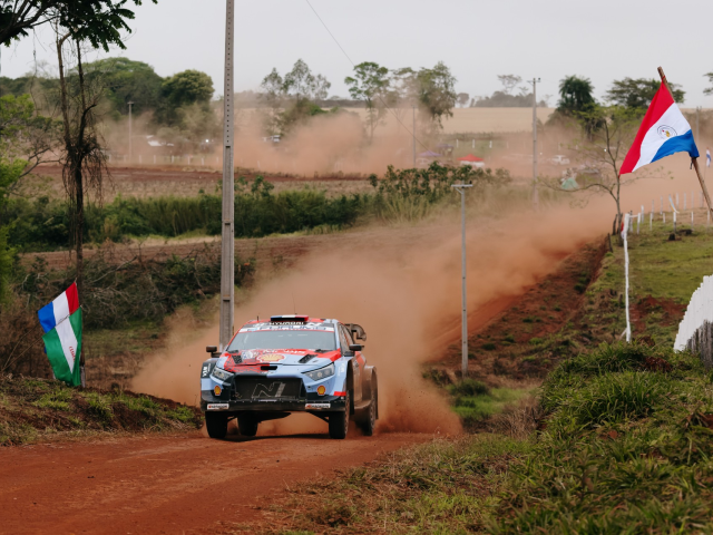 Hyundai Motorsport a avut doua echipaje pe podum in Raliul Paraguayului - a0d7db9e-99b0-093e-5853-69d15f7c8bd2.jpg