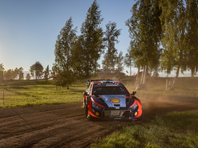 Echipajele Hyundai Motorsport lupta pentru victorie in Raliul Estoniei - 3a402af5-14e6-97d0-9593-96ddd3e8ae04.jpg