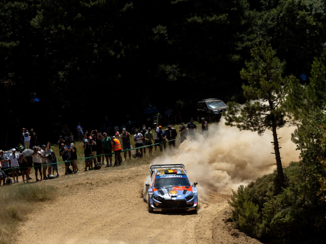 Thierry Neuville si Hyundai Motorsport au terminat pe podium in Raliul Greciei - 3f102901-8f57-2e42-bd7f-b9f308987a93.jpg
