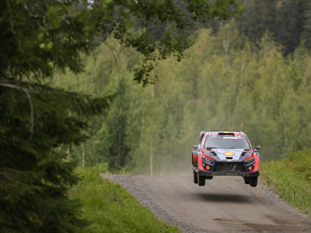Thierry Neuville si Hyundai Motorsport lupta pentru victorie in Raliul Finlandei - 3055c52f-d9fb-efa8-74ca-52cf8717349e.jpg