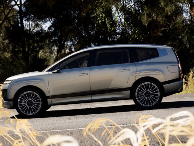 Hyundai Motor redefinește mobilitatea vehiculelor electrice cu SUV-ul electric IONIQ 9: Spațiu mare - Inovație și mai mare - ioniq-9-2_wid_1024_bfc_off.jpg