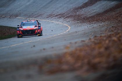 Podium pentru Hyundai Motorsport, la ultima etapa din WRC 2021