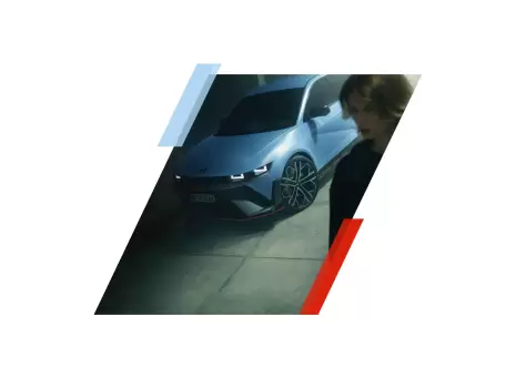  Masina sport de zi cu zi.