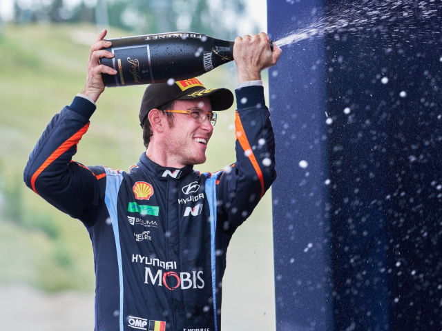 Hyundai Motorsport si Thierry Neuville au incheiat pe podium Raliul Finlandei - 8b5b99c0-dfdb-f068-784e-9ee0972bced0.jpg