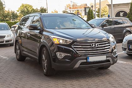 Hyundai Grand Santa Fe, masina oficiala a concertului The Cat Empire