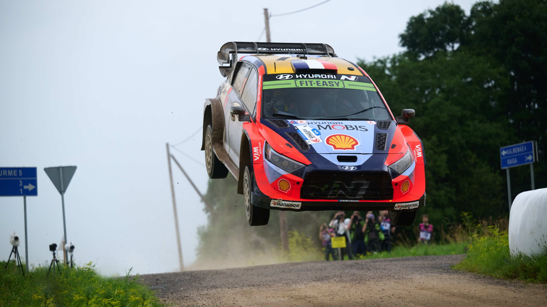 Hyundai Motorsport a avut doua echipaje pe podium in Raliul Estoniei