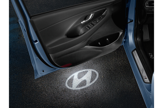 Set proiectoare leduri pentru usile fata cu logoul Hyundai