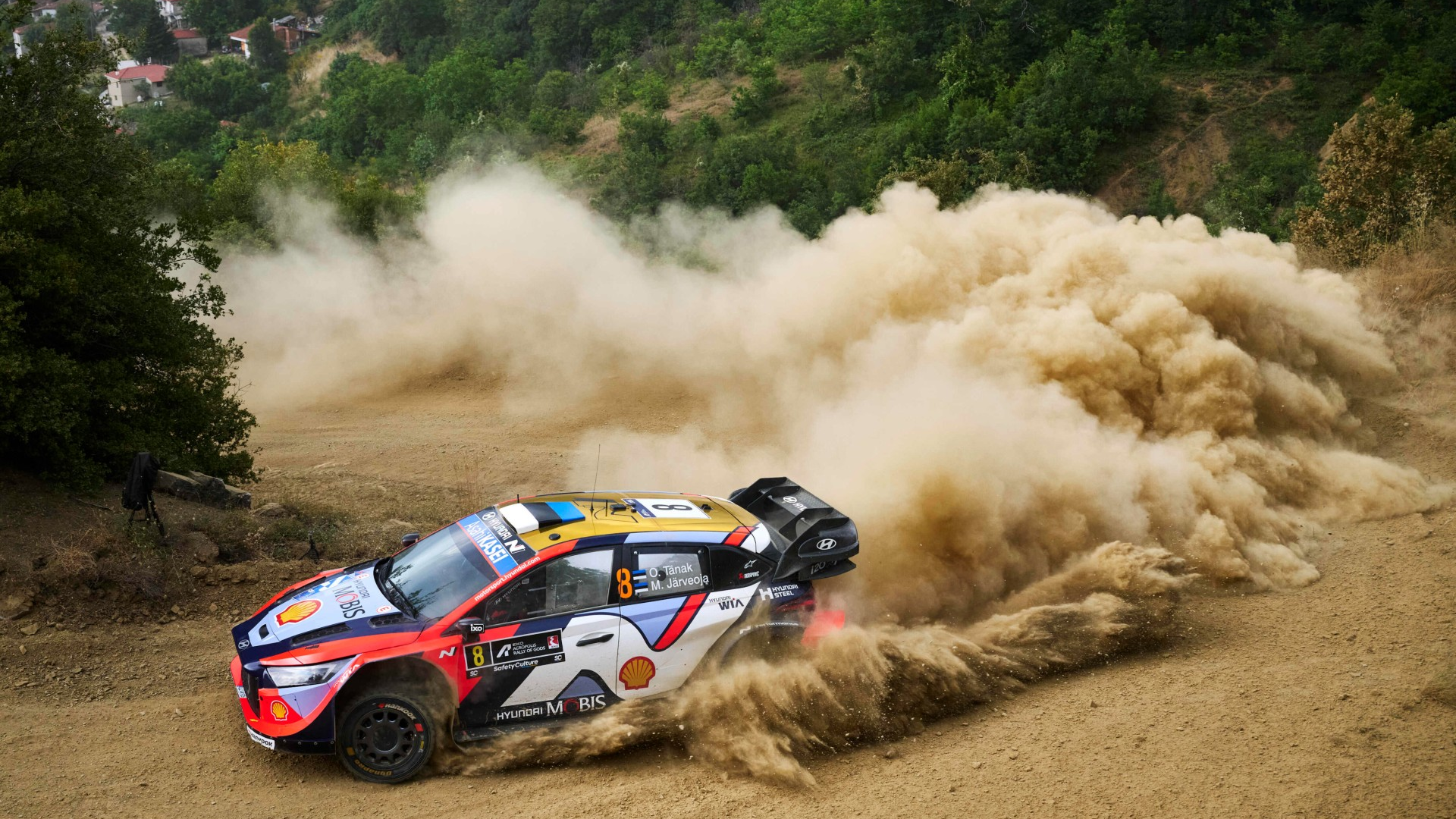 Hyundai Motorsport si Ott Tänak au triumfat in Raliul Acropolelor
