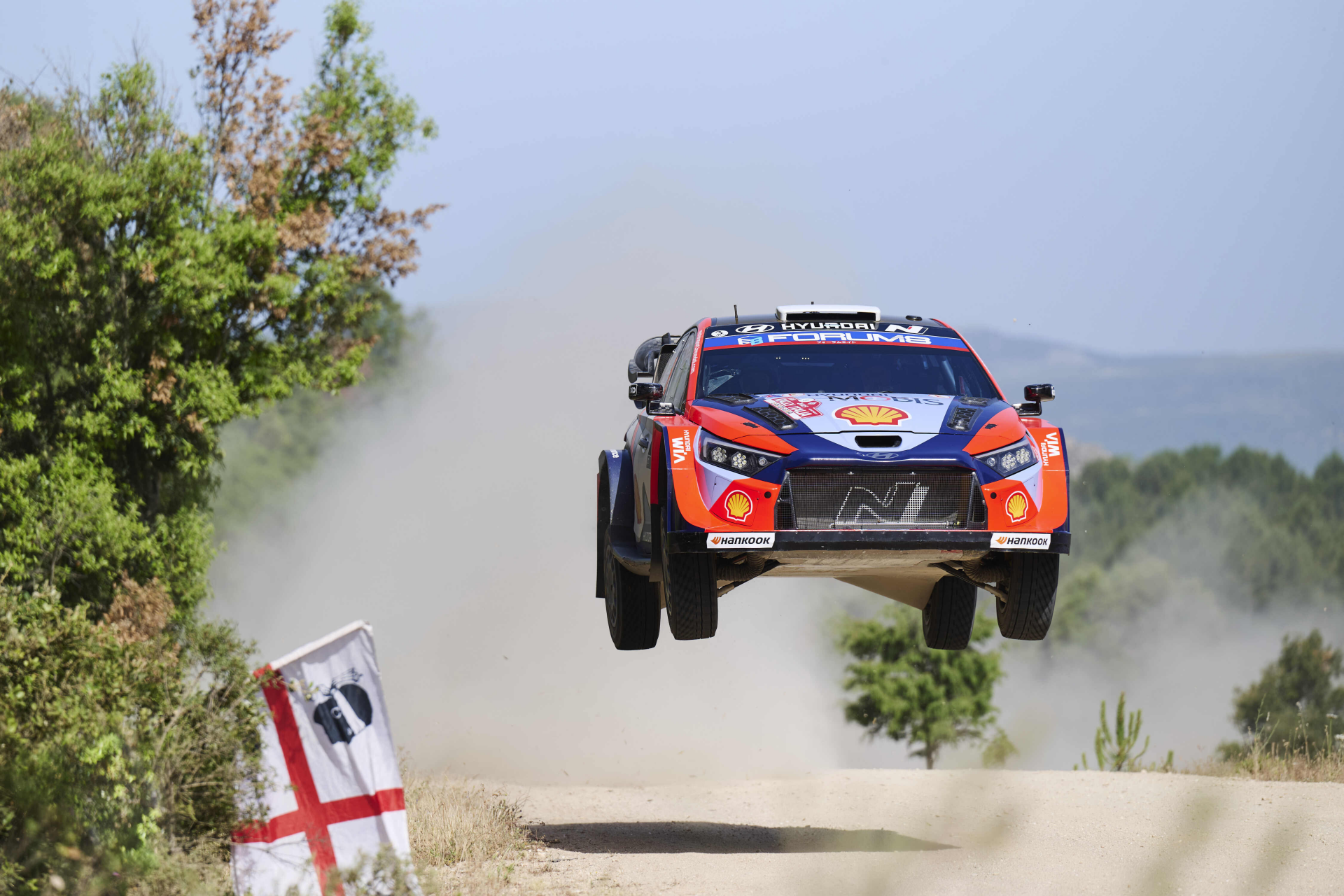 Hyundai Motorsport si Ott Tänak au terminat Raliul Sardiniei pe podium